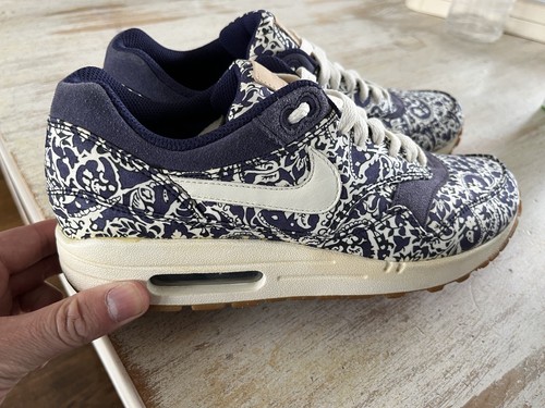 Size nike liberty of - -,